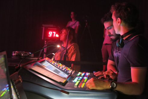 FORMATION TECHNICIEN DU SON MUSIQUES ACTUELLES