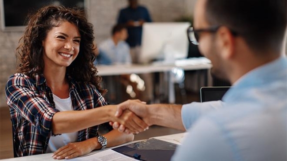 BACHELOR CHARGÉ DE CLIENTÈLE EN ASSURANCE & BANQUE 